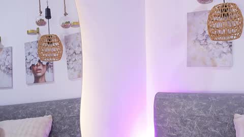 Katie online show from 04-10-26, 11:04