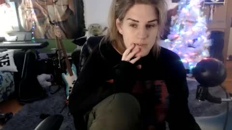 Snapshot of katiecutie_5 chatting on 01-09-25, 04:41 Katie online show from 01-09-25, 04:41