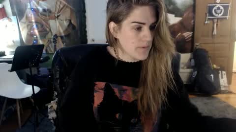 Snapshot of katiecutie_5 chatting on 02-07-25, 06:24 Katie online show from 02-07-25, 06:24