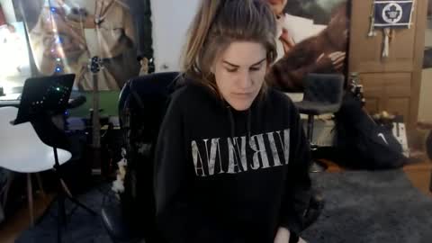 Snapshot of katiecutie_5 chatting on 02-13-25, 03:39 Katie online show from 02-13-25, 03:39