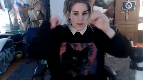 Snapshot of katiecutie_5 chatting on 02-26-25, 05:09 Katie online show from 02-26-25, 05:09