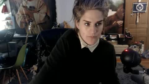 Snapshot of katiecutie_5 chatting on 09-25-25, 04:16 Katie online show from 09-25-25, 04:16