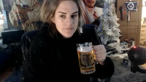 Snapshot of katiecutie_5 chatting on 12-18-25, 04:40 Katie online show from 12-18-25, 04:40