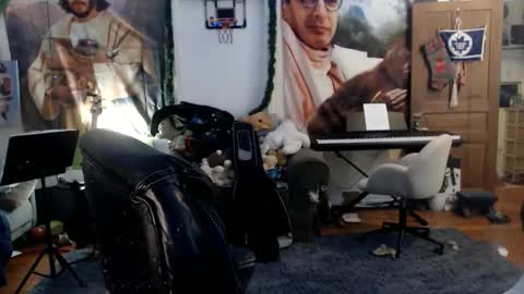 Snapshot of katiecutie_5 chatting on 02-04-26, 07:14 Katie online show from 02-04-26, 07:14