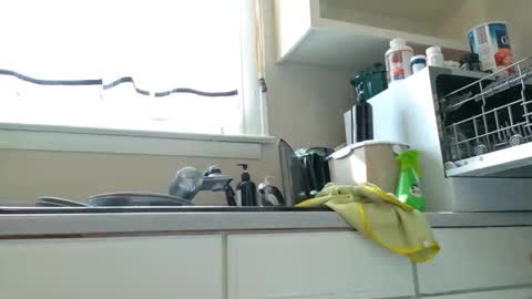 Kate online show from 02-10-25, 07:38