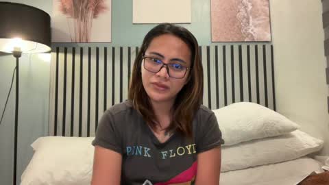 katiefrox  online show from 07-14-26, 10:21