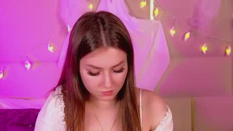 katiereeves online show from 10-30-25, 05:13