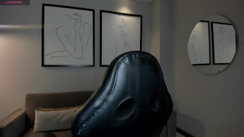 Kate Stonne online show from 01-15-25, 03:22