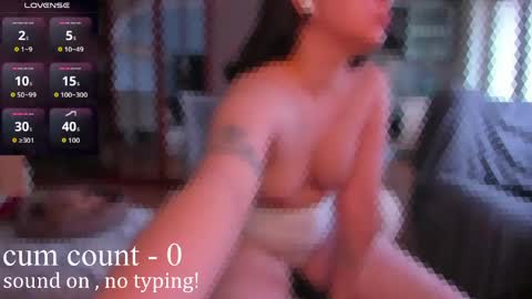 Snapshot of katiewoww chatting on 04-19-26, 09:41 Miss Katie online show from 04-19-26, 09:41