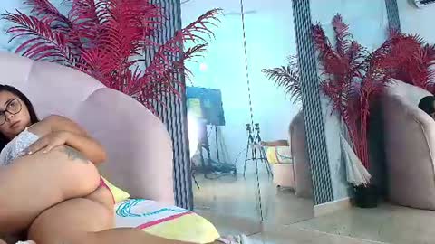 Snapshot of katiiavega chatting on 07-14-26, 09:31 online show from 07-14-26, 09:31
