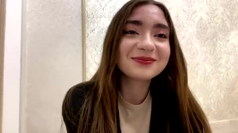 Snapshot of katinaflatau chatting on 05-09-26, 07:08 Rosie online show from 05-09-26, 07:08