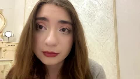 Snapshot of katinaflatau chatting on 05-20-26, 07:09 Rosie online show from 05-20-26, 07:09