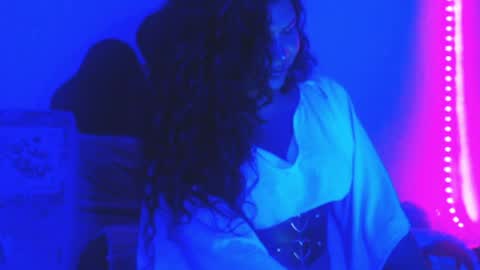 Katiuska online show from 05-22-26, 01:02