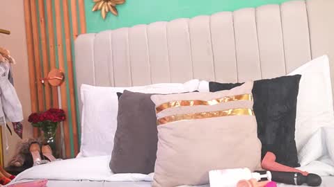 K A T L Y N  online show from 11-01-25, 06:21