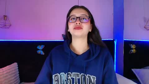 .... Katniss .... online show from 04-03-26, 12:25