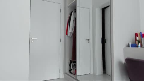 Katrin online show from 02-14-26, 04:59