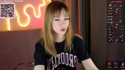 Snapshot of katrin_james chatting on 02-02-26, 12:42 Kate online show from 02-02-26, 12:42