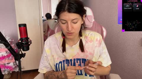   naked in pvt show 100 tk online show from 01-27-25, 10:27