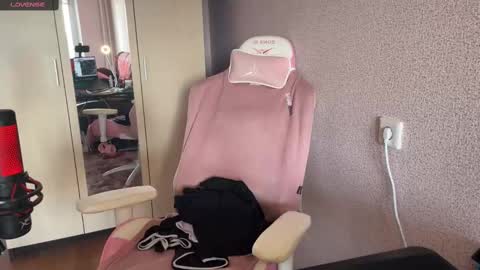   naked in pvt show 100 tk online show from 02-14-25, 12:47