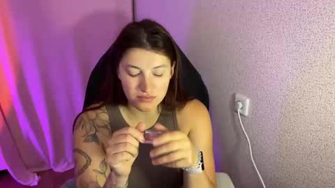   naked in pvt show 100 tk online show from 10-17-25, 07:16