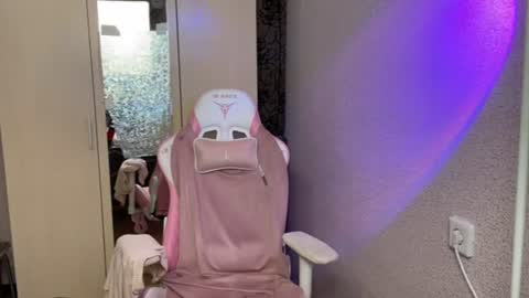   naked in pvt show 100 tk online show from 07-25-26, 10:29