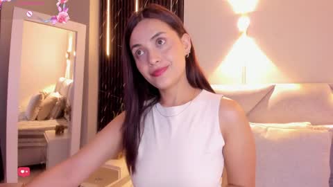 Snapshot of katrina_kaif_x chatting on 05-13-26, 07:33 Keyla online show from 05-13-26, 07:33