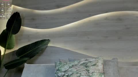 Snapshot of katrina_lex_ chatting on 05-07-26, 11:48 Katrina online show from 05-07-26, 11:48