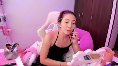 Snapshot of katrinrosex chatting on 12-15-24, 05:10 Katrin online show from 12-15-24, 05:10