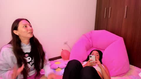 Snapshot of katrinrosex chatting on 01-08-25, 03:07 Katrin online show from 01-08-25, 03:07