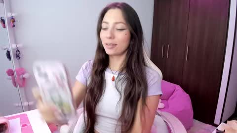 Snapshot of katrinrosex chatting on 01-09-25, 08:11 Katrin online show from 01-09-25, 08:11