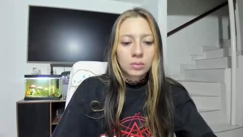 Snapshot of katrinrosex chatting on 09-16-25, 11:00 Katrin online show from 09-16-25, 11:00