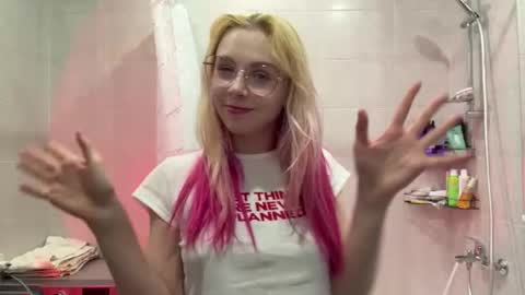 Katrin online show from 12-16-25, 06:24