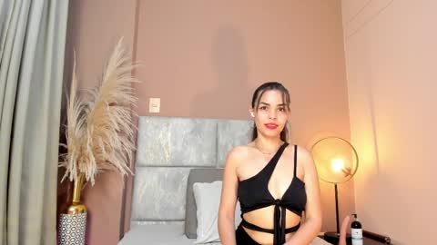 Snapshot of katrionanyx chatting on 05-05-26, 12:29 Katriona Nyx online show from 05-05-26, 12:29