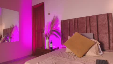Snapshot of katrionanyx chatting on 06-03-26, 12:24 Katriona Nyx online show from 06-03-26, 12:24