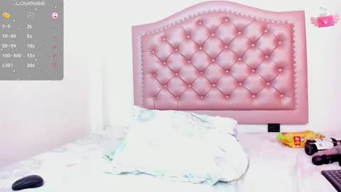 Snapshot of katryn_priietto chatting on 11-26-25, 05:41 katryn online show from 11-26-25, 05:41