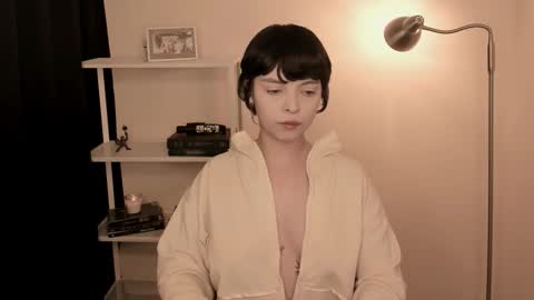 Snapshot of katsurotaro chatting on 10-18-25, 09:59 katsuro online show from 10-18-25, 09:59