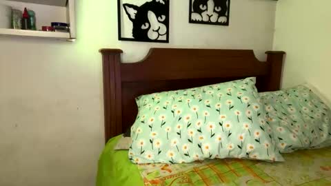 Snapshot of kattia_23 chatting on 11-06-25, 03:18 kattia online show from 11-06-25, 03:18