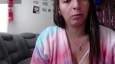 Snapshot of kattie_love chatting on 02-12-25, 05:16 kattie online show from 02-12-25, 05:16