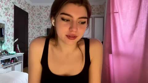 Molly online show from 06-14-26, 07:10