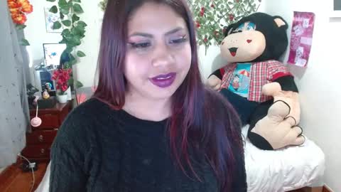 Snapshot of kattleyaeyes chatting on 02-25-25, 01:41 Katy online show from 02-25-25, 01:41