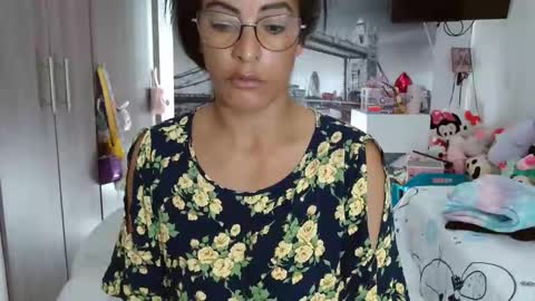 Snapshot of kattleyagray chatting on 12-18-24, 02:06 KattleyaGrey online show from 12-18-24, 02:06