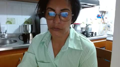 Snapshot of kattleyagray chatting on 03-10-25, 12:15 KattleyaGrey online show from 03-10-25, 12:15