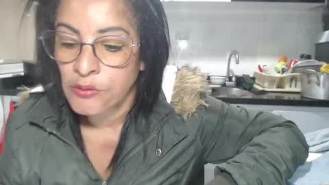 Snapshot of kattleyagray chatting on 09-09-25, 08:52 KattleyaGrey online show from 09-09-25, 08:52