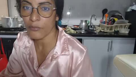 Snapshot of kattleyagray chatting on 09-30-25, 07:52 KattleyaGrey online show from 09-30-25, 07:52