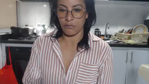 Snapshot of kattleyagray chatting on 10-03-25, 07:00 KattleyaGrey online show from 10-03-25, 07:00