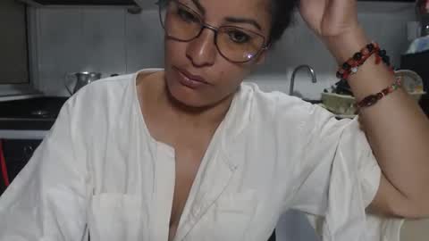 Snapshot of kattleyagray chatting on 10-11-25, 10:58 KattleyaGrey online show from 10-11-25, 10:58