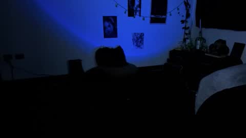 kattx   independent model online show from 10-28-25, 03:32