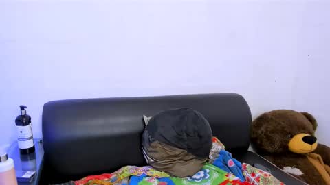 Snapshot of katty_mcry chatting on 12-19-24, 04:45 katty online show from 12-19-24, 04:45