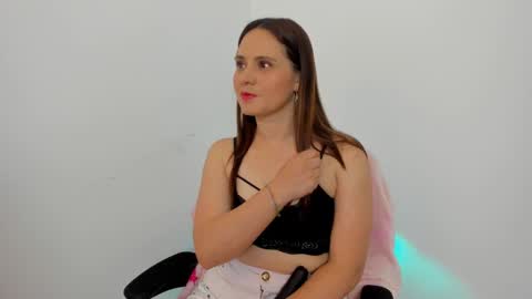 Snapshot of katty_rios1 chatting on 10-14-25, 03:07 Katty online show from 10-14-25, 03:07