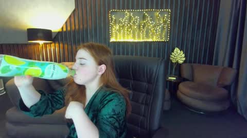 Katty online show from 05-20-26, 06:14